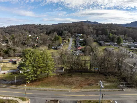 2301 S Greenwood Drive Johnson City Tn 37604, Johnson City, TN 37604