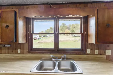 Kitchen - 2851 Hwy 107 Chuckey Tn 37641, Chuckey, TN 37641 photo 2 of 3
