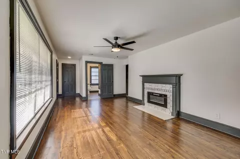 Living - 837 E State Street Bristol Tn 37620, Bristol, TN 37620 photo 2 of 3