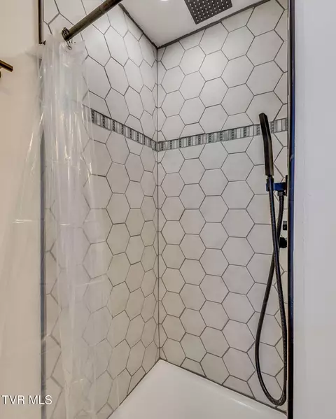 Bath - 837 E State Street Bristol Tn 37620, Bristol, TN 37620 photo 2 of 2