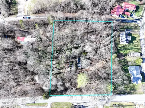 1227 Bristol Highway Elizabethton Tn 37643, Elizabethton, TN 37643