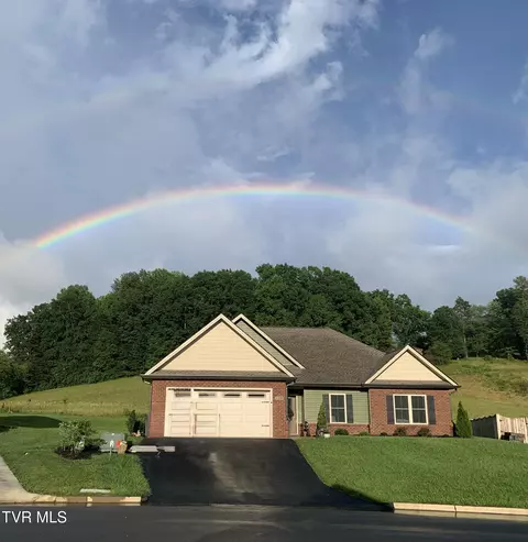 120 Ervin Loop Erwin Tn 37650, Erwin, TN 37650