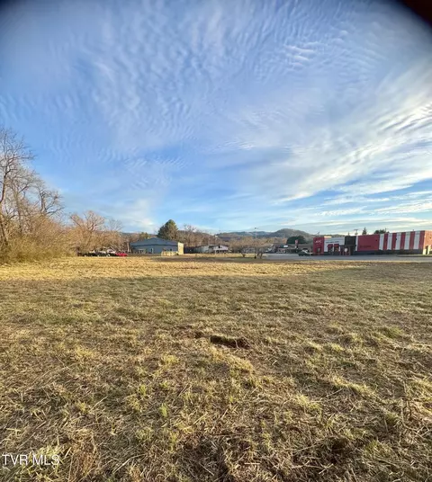Undisclosed, Erwin, TN 37650 photo 5