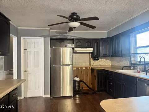 Kitchen - 208 Sycamore Street Erwin Tn 37650, Erwin, TN 37650 photo 1 of 3