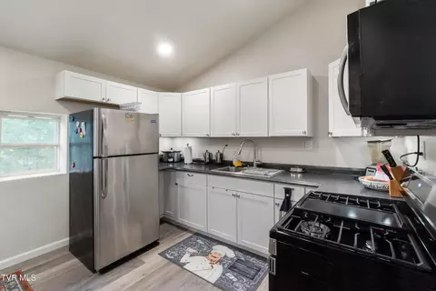 Kitchen - 2087 Fodderstack Mountain Loop Greeneville Tn 37745, Greeneville, TN 37745 photo 1 of 4