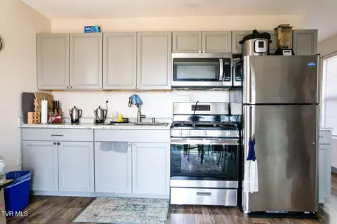 Kitchen - 2087 Fodderstack Mountain Loop Greeneville Tn 37745, Greeneville, TN 37745 photo 4 of 4