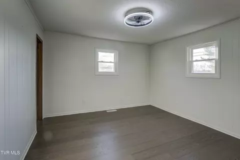 Bedroom - 538 Rock Creek Road Erwin Tn 37650, Erwin, TN 37650 photo 2 of 3