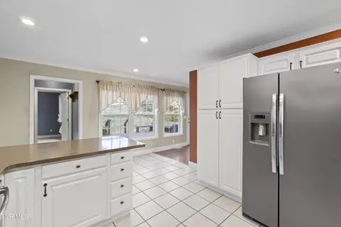 Kitchen - 32 Capri Drive Greeneville Tn 37745, Greeneville, TN 37745 photo 2 of 4
