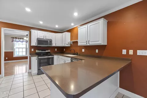 Kitchen - 32 Capri Drive Greeneville Tn 37745, Greeneville, TN 37745 photo 4 of 4