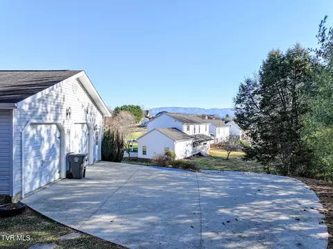 Exterior - 32 Capri Drive Greeneville Tn 37745, Greeneville, TN 37745 photo 4 of 13