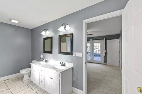Bath - 32 Capri Drive Greeneville Tn 37745, Greeneville, TN 37745 photo 3 of 7