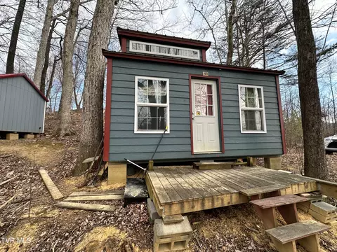 125 Locust Winds Drive Elizabethton Tn 37643, Elizabethton, TN 37643