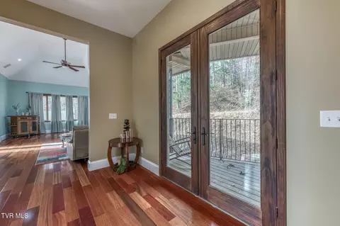 Entry Way - 520 Highway 93 Fall Branch Tn 37656, Fall Branch, TN 37656 photo 2 of 5
