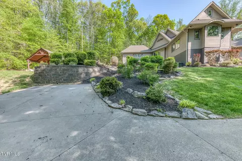 Exterior - 520 Highway 93 Fall Branch Tn 37656, Fall Branch, TN 37656 photo 21 of 28
