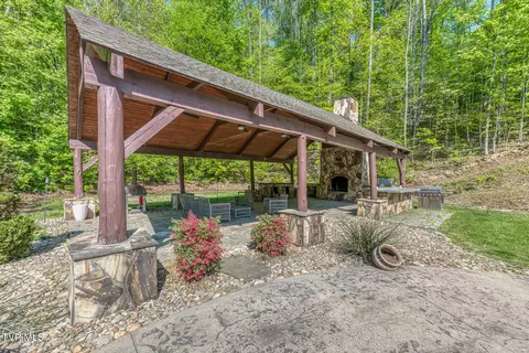 Exterior - 520 Highway 93 Fall Branch Tn 37656, Fall Branch, TN 37656 photo 3 of 29