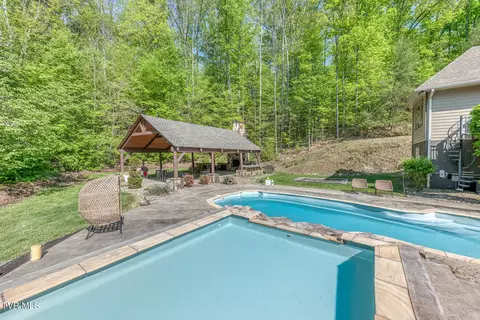 Exterior - 520 Highway 93 Fall Branch Tn 37656, Fall Branch, TN 37656 photo 17 of 28