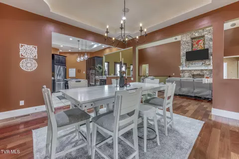 Dining - 520 Highway 93 Fall Branch Tn 37656, Fall Branch, TN 37656 photo 1 of 2