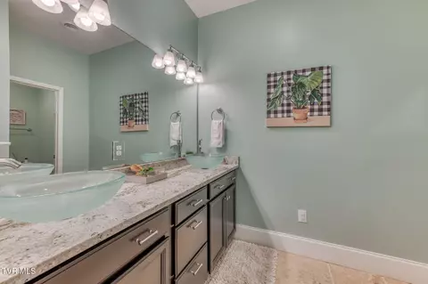 Bath - 520 Highway 93 Fall Branch Tn 37656, Fall Branch, TN 37656 photo 10 of 11