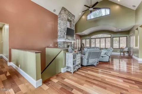 Living - 520 Highway 93 Fall Branch Tn 37656, Fall Branch, TN 37656 photo 1 of 5