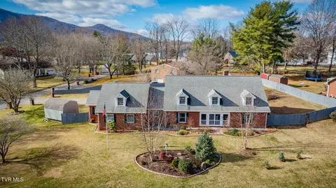 3320 Martindale Drive Johnson City Tn 37601, Johnson City, TN 37601