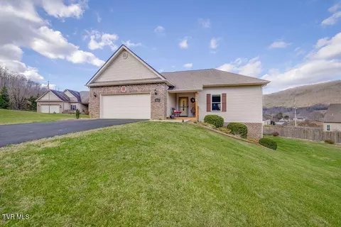 426 Brook Side Drive Elizabethton Tn 37643, Elizabethton, TN 37643