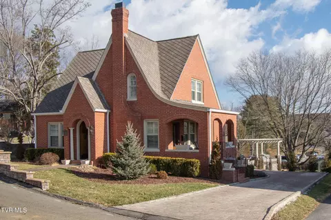 224 NW Mason Place Abingdon Va 24210, Abingdon, VA 24210