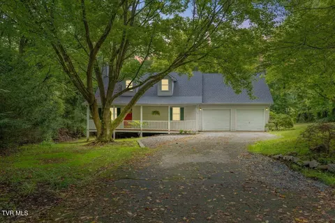 105 Beech Lane Lane Roan Mountain Tn 37687, Roan Mountain, TN 37687