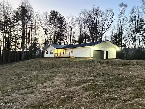 256 William Hawkins Lane Mountain City Tn 37683, Mountain City, TN 37683