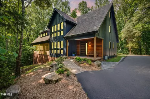 379 Hideaway Farm Road Piney Flats Tn 37686, Piney Flats, TN 37686