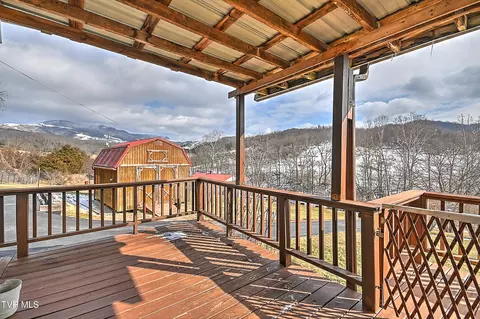 Exterior - 839 Corn Valley Road Honaker Va 24260, Honaker, VA 24260 photo 11 of 16