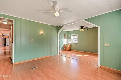 Living - 839 Corn Valley Road Honaker Va 24260, Honaker, VA 24260 photo 7 of 9