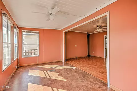 Living - 839 Corn Valley Road Honaker Va 24260, Honaker, VA 24260 photo 5 of 9
