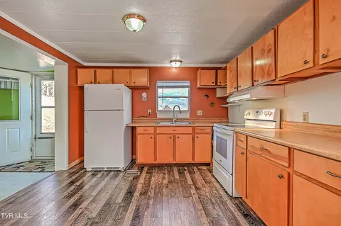 Kitchen - 839 Corn Valley Road Honaker Va 24260, Honaker, VA 24260 photo 2 of 3