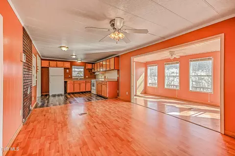 Living - 839 Corn Valley Road Honaker Va 24260, Honaker, VA 24260 photo 3 of 9