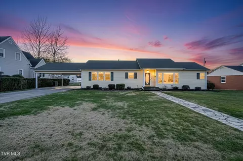 205 Daytona Place Elizabethton Tn 37643, Elizabethton, TN 37643