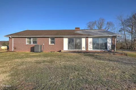 Exterior - 461 Kincheloe Road Fall Branch Tn 37656, Fall Branch, TN 37656 photo 4 of 11