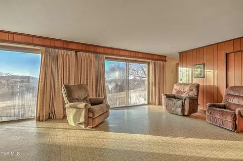 Living - 461 Kincheloe Road Fall Branch Tn 37656, Fall Branch, TN 37656 photo 4 of 8