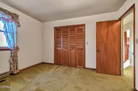 Bedroom - 461 Kincheloe Road Fall Branch Tn 37656, Fall Branch, TN 37656 photo 3 of 11