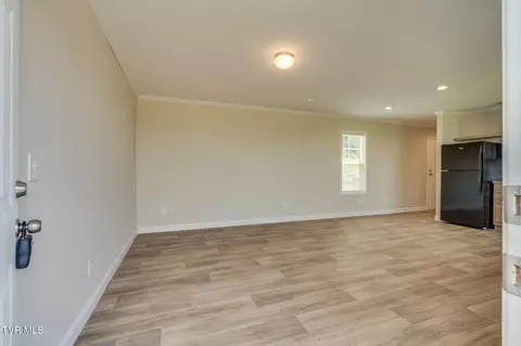 Living - 2105 Flea Ridge Road Mohawk Tn 37810, Mohawk, TN 37810 photo 2 of 3