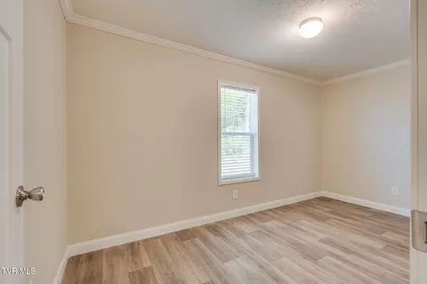 Bedroom - 2105 Flea Ridge Road Mohawk Tn 37810, Mohawk, TN 37810 photo 6 of 7