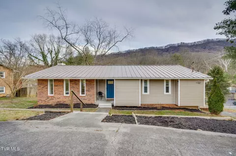 1025 Amersham Road Kingsport Tn 37660, Kingsport, TN 37660