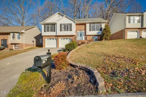 1032 Carrington Court Kingsport Tn 37660, Kingsport, TN 37660
