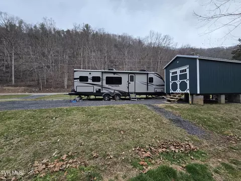 7589 Roan Creek Road Butler Tn 37640, Butler, TN 37640