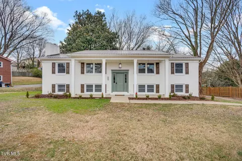 404 Oakmont Drive Kingsport Tn 37663, Kingsport, TN 37663