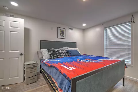 Bedroom - 127 Patrick Lane Gray Tn 37615, Gray, TN 37615 photo 2 of 10