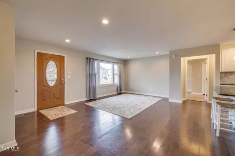 Living - 3114 Summit Avenue Johnson City Tn 37604, Johnson City, TN 37604 photo 1 of 3