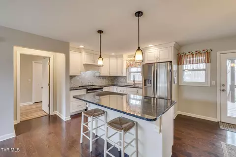 Kitchen - 3114 Summit Avenue Johnson City Tn 37604, Johnson City, TN 37604 photo 2 of 3