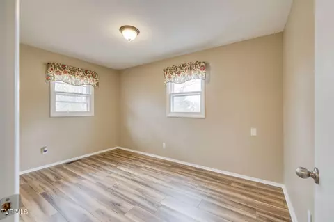 Bedroom - 3114 Summit Avenue Johnson City Tn 37604, Johnson City, TN 37604 photo 3 of 9