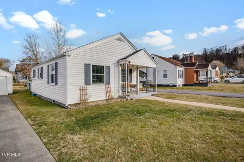 212 Ferguson Avenue Elizabethton Tn 37643, Elizabethton, TN 37643