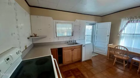 Kitchen - 209 Madison Street Bristol Va 24201, Bristol, VA 24201 photo 1 of 3
